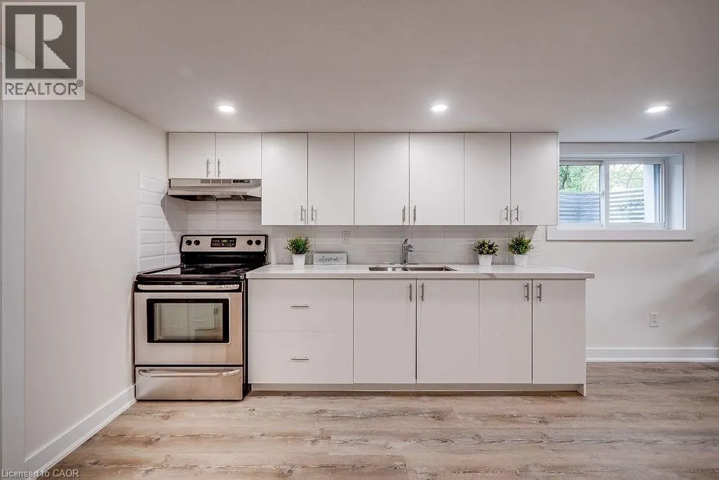 403 ELIZABETH Street Unit# LL #LL
