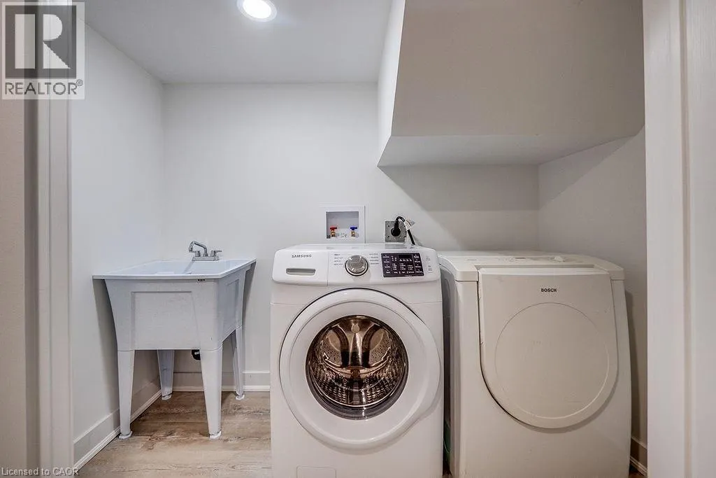 403 ELIZABETH Street Unit# LL #LL