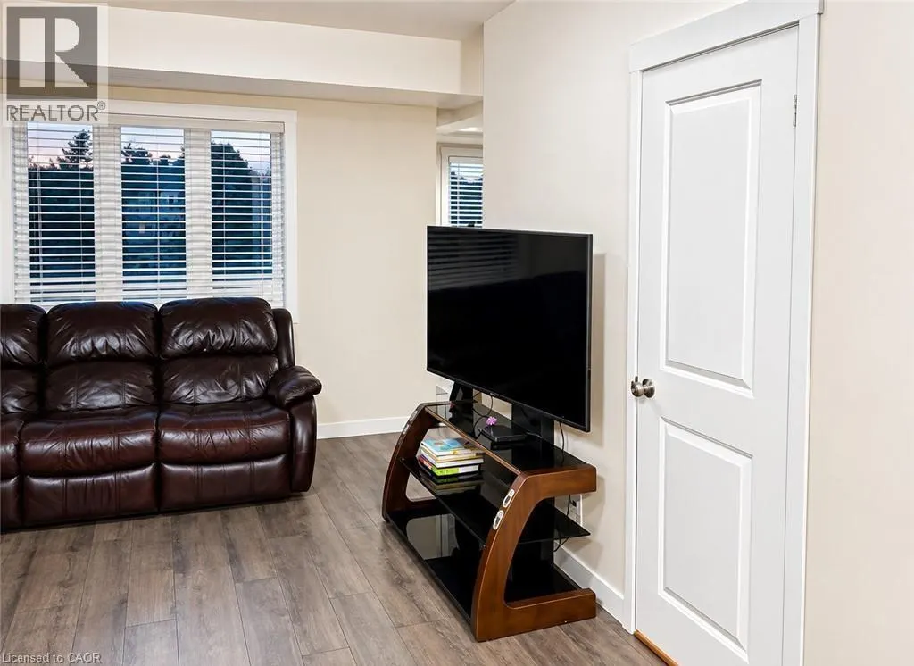 160 ROCHEFORT Street Unit# C14 #C14