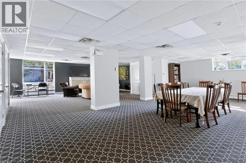 125 WILSON Street W Unit# 301 #301