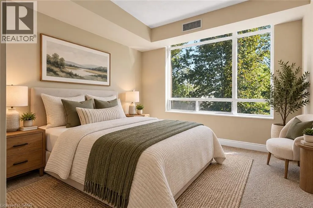 125 WILSON Street W Unit# 301 #301