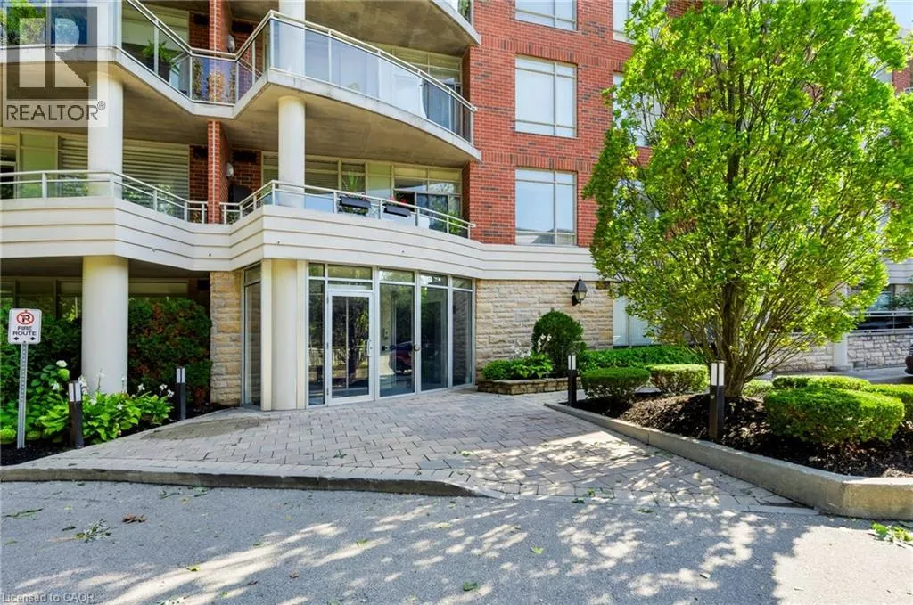 125 WILSON Street W Unit# 301 #301