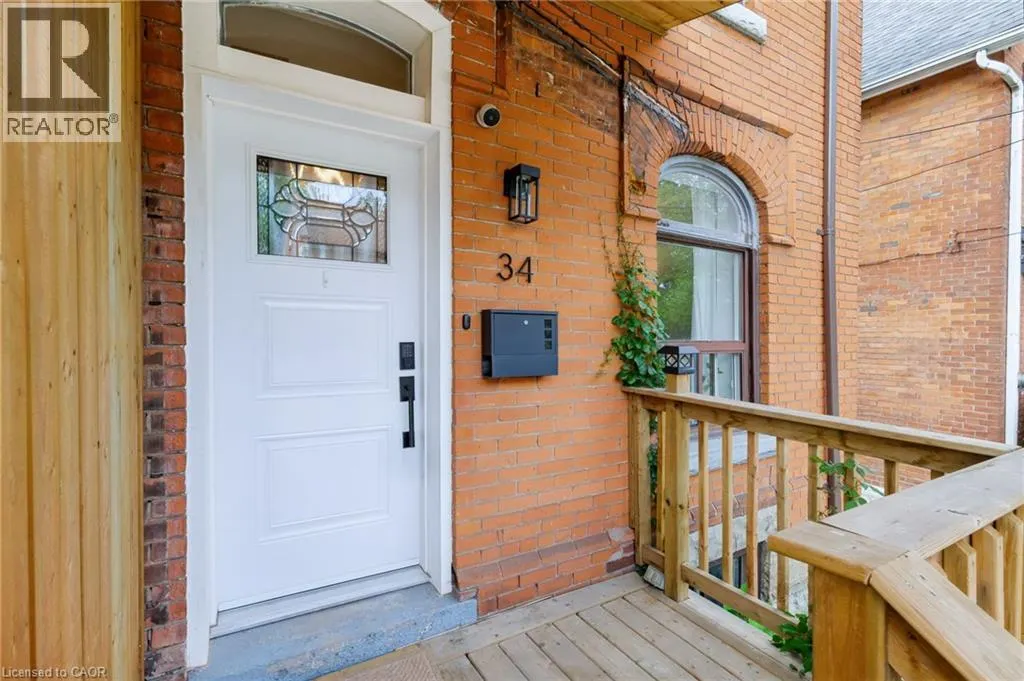 34 BAILLIE Street