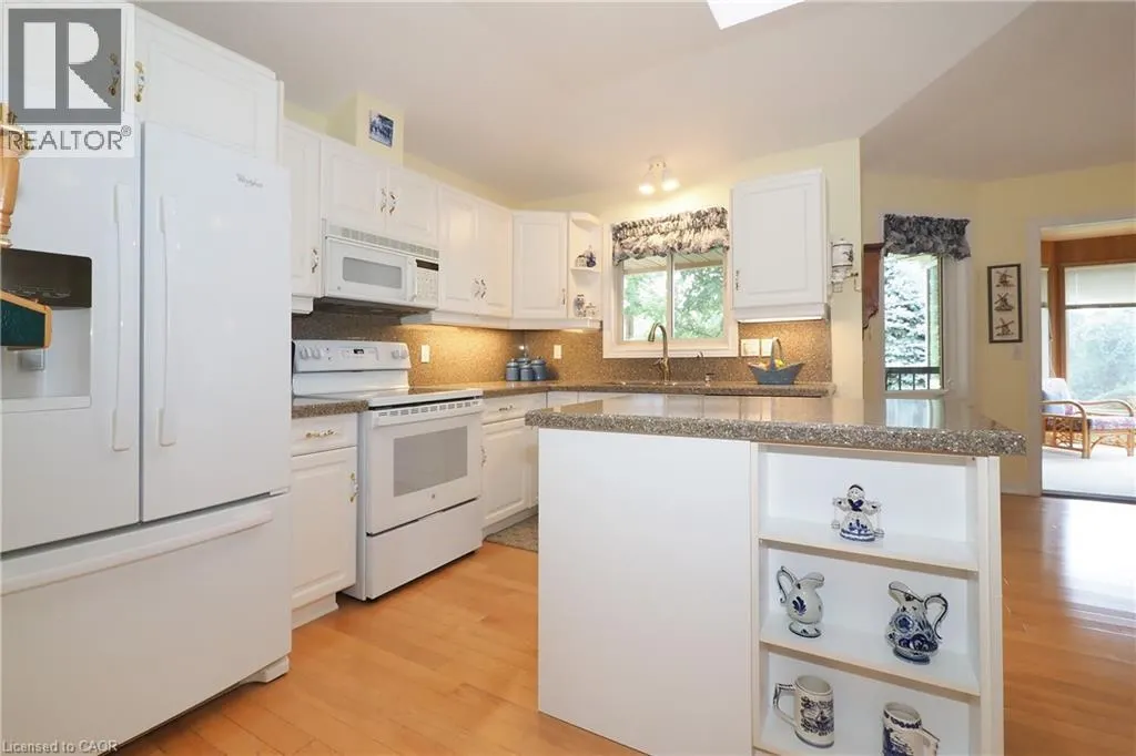 137 FOXBORO Drive