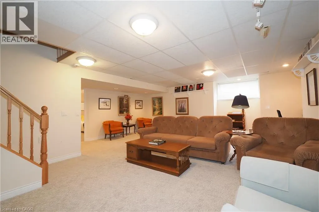 137 FOXBORO Drive