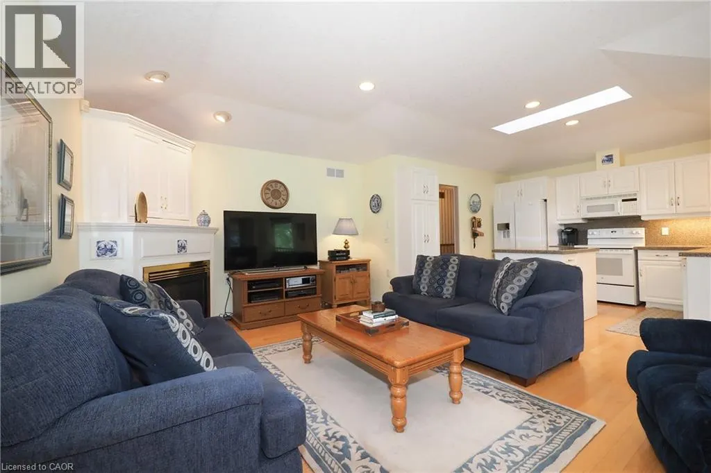 137 FOXBORO Drive