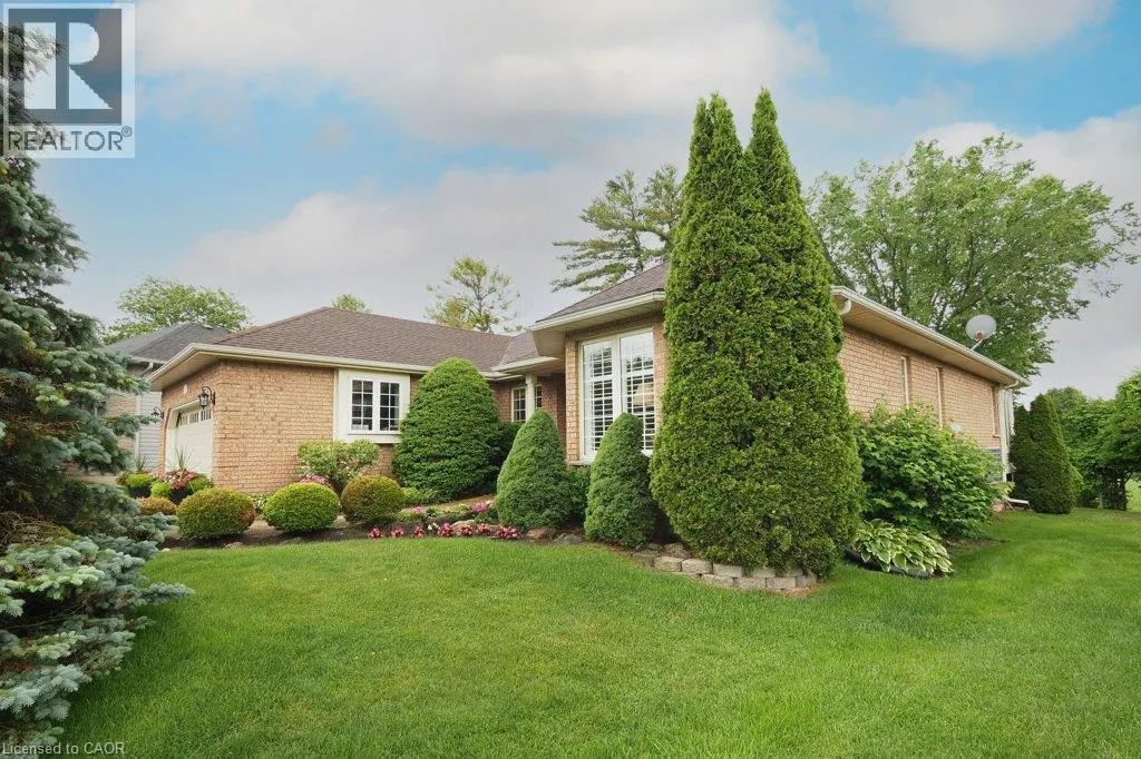 137 FOXBORO Drive
