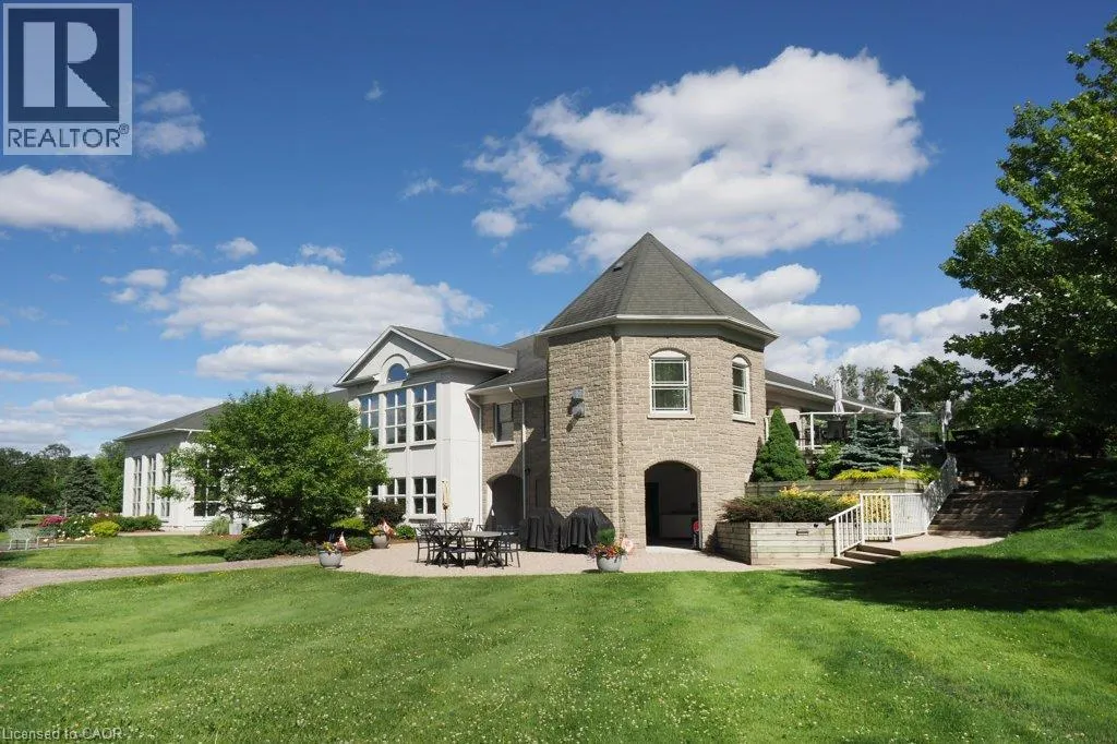 137 FOXBORO Drive