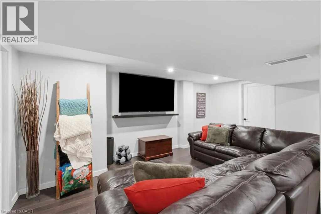 5196 ELM Street
