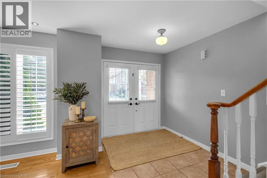 32 TOSSELL Avenue