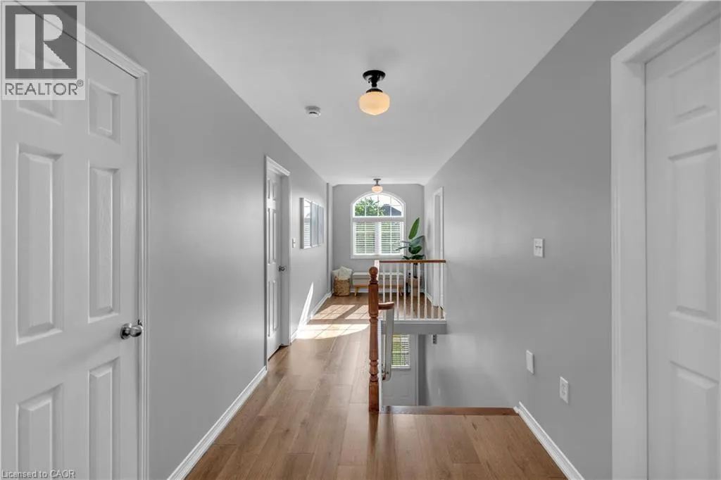32 TOSSELL Avenue
