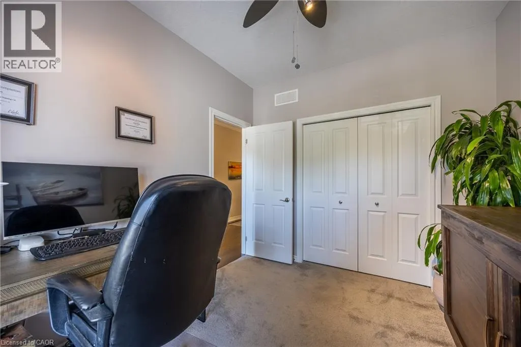 190 ARGYLE Street Unit# 32 #32
