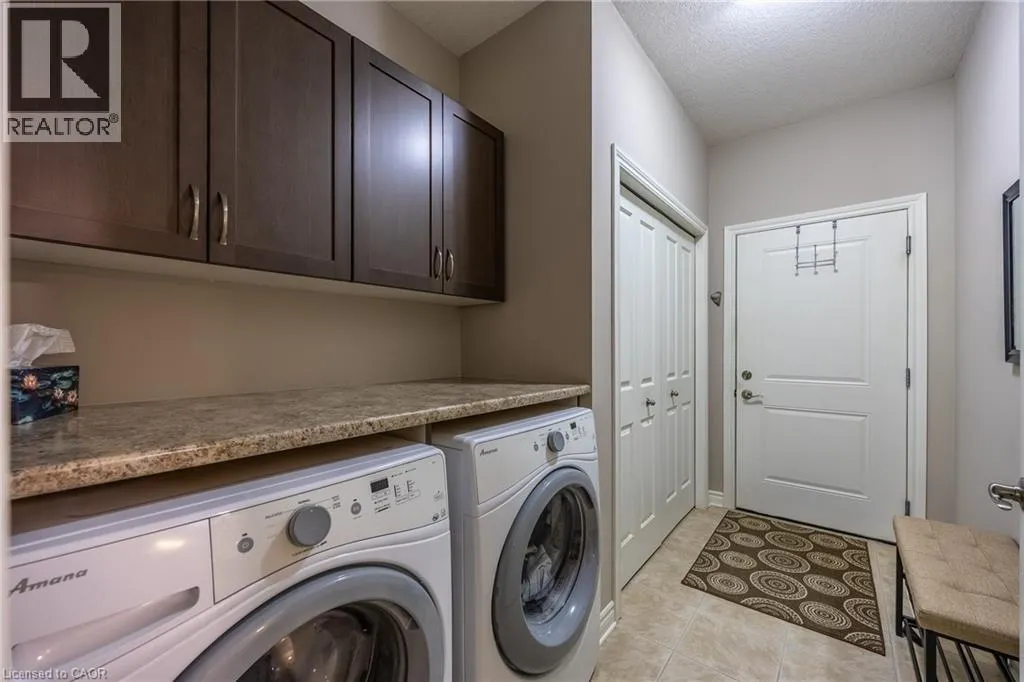 190 ARGYLE Street Unit# 32 #32