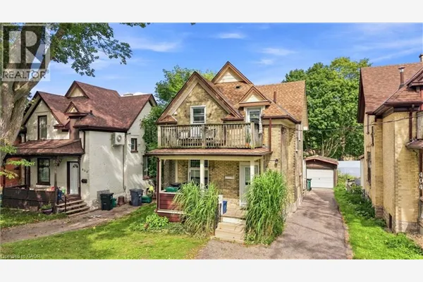 406 DUKE Street W