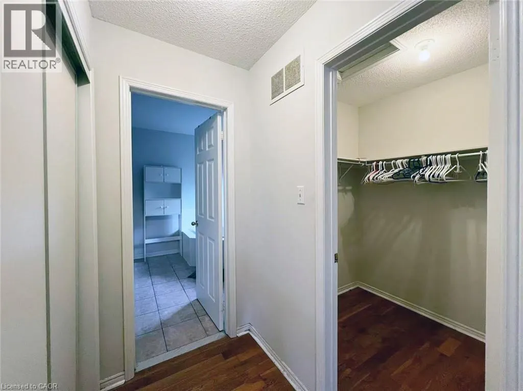 25 THORNTON Trail