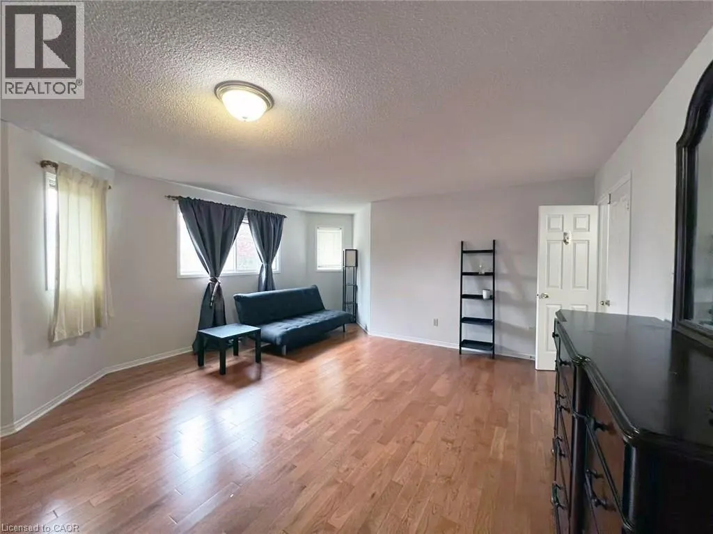 25 THORNTON Trail