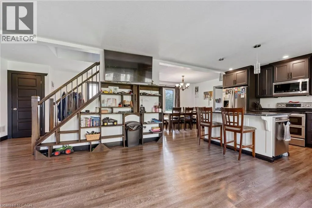 2445 EAST QUARTER LINE Road