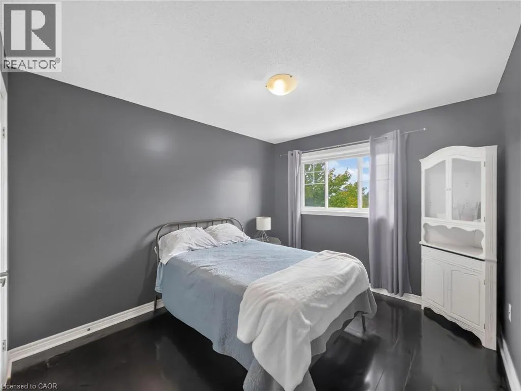 27 OLIVIA Place
