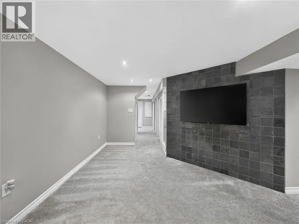 27 OLIVIA Place