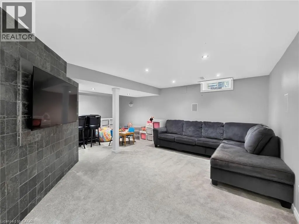 27 OLIVIA Place