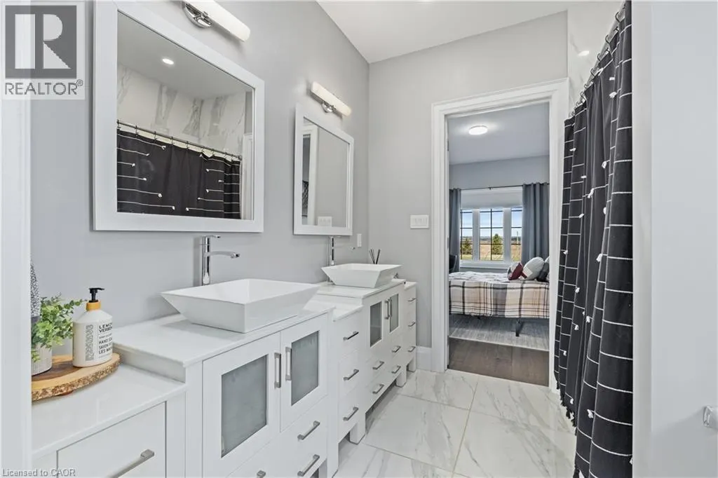9677 TENTH Sideroad
