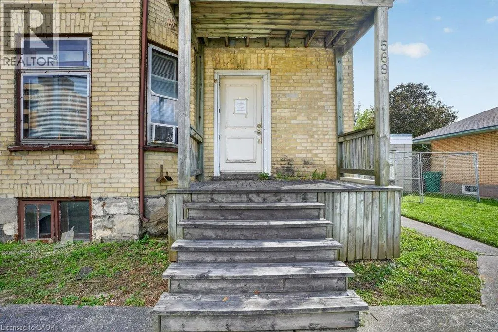 569 FREDERICK Street