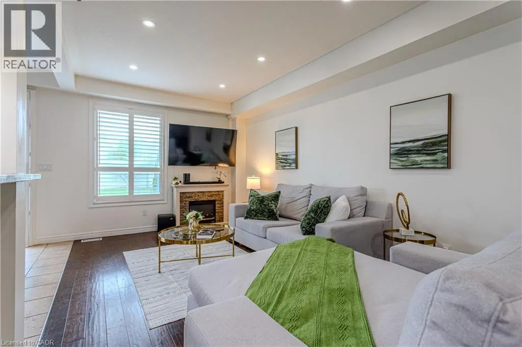 49 MARINA POINT Crescent