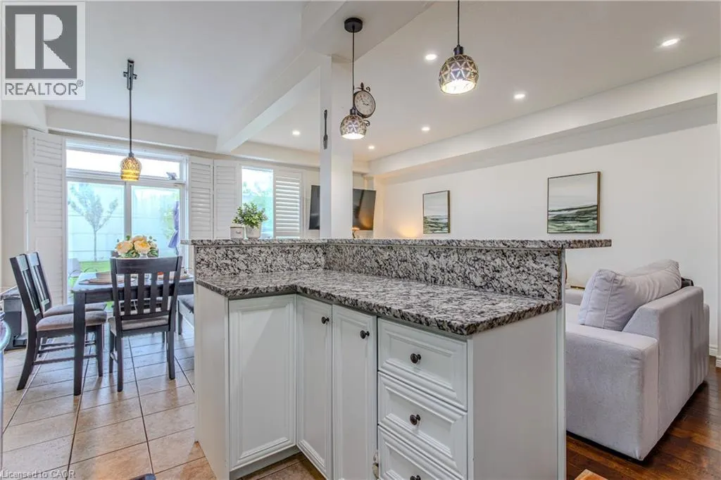 49 MARINA POINT Crescent