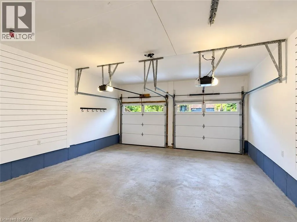 2121 BLACKFOREST Crescent