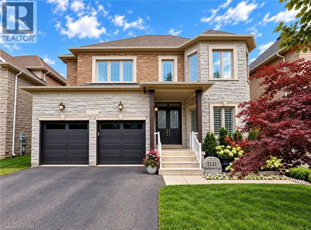 2121 BLACKFOREST Crescent