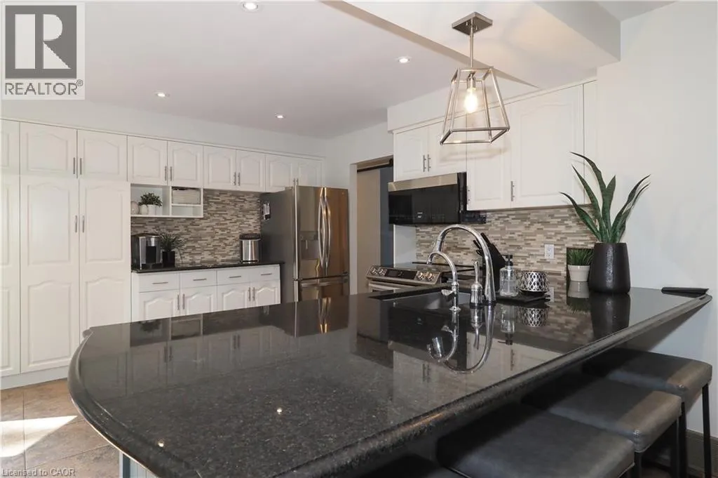76 FLAXMILL Drive