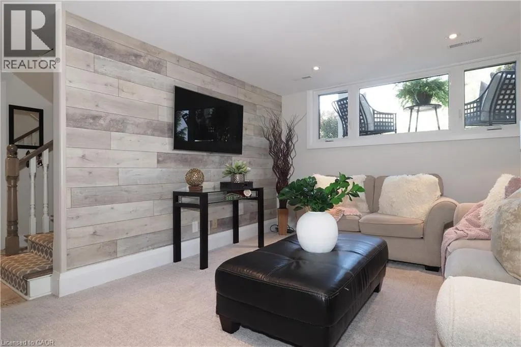 76 FLAXMILL Drive