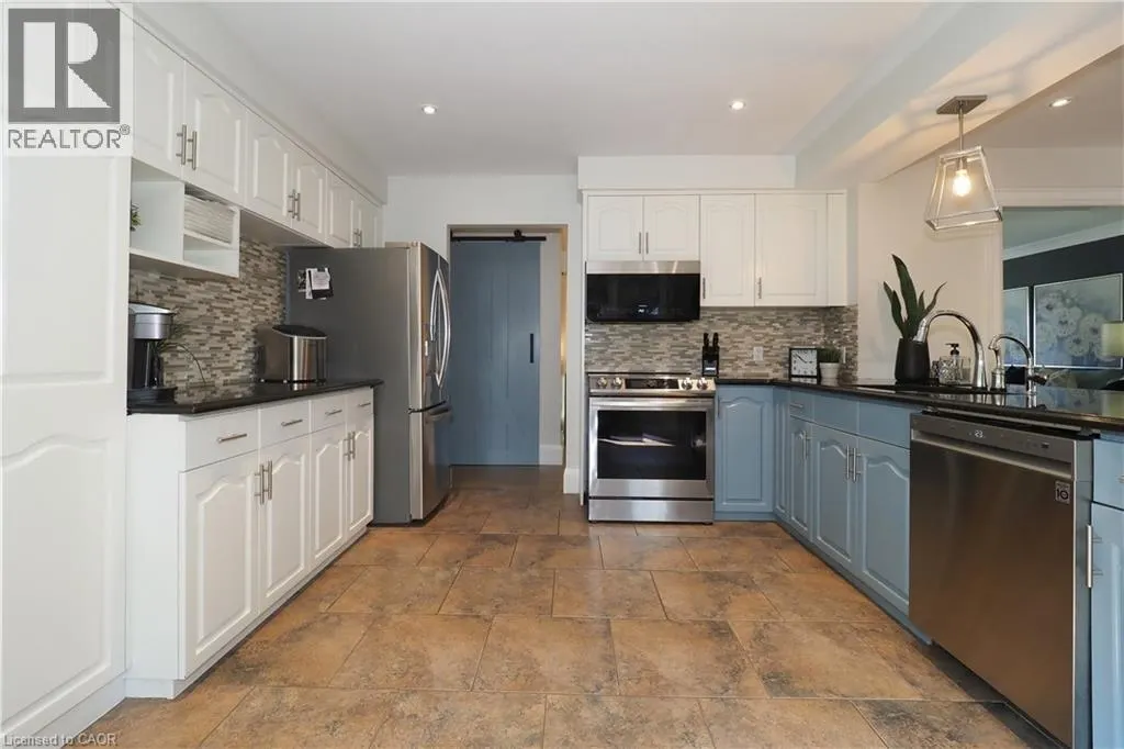 76 FLAXMILL Drive