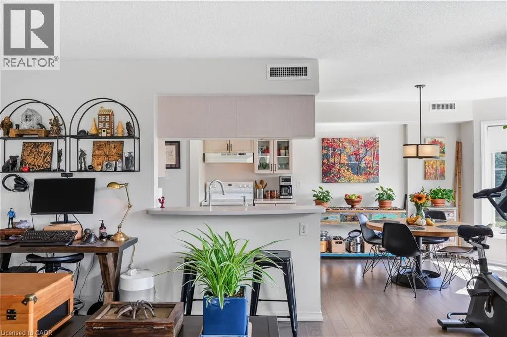 216A PLAINS Road W Unit# 302 #302