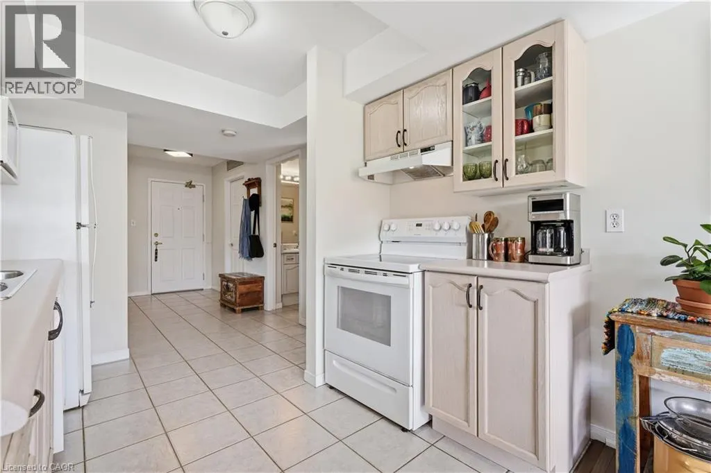 216A PLAINS Road W Unit# 302 #302