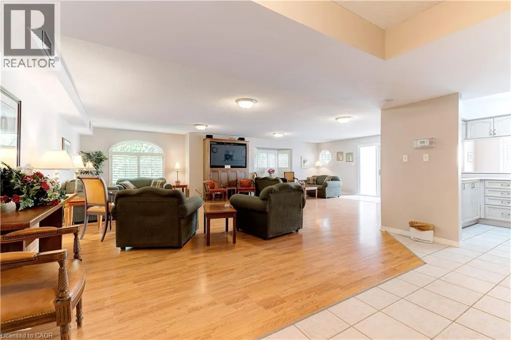 216A PLAINS Road W Unit# 302 #302