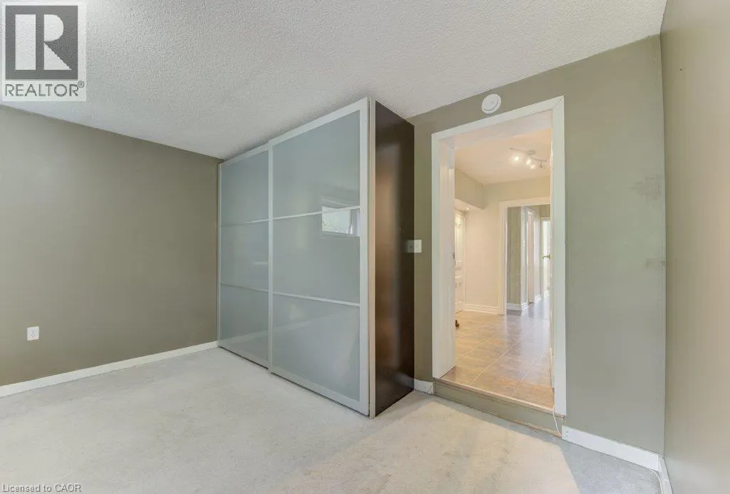 271 LONDON Road W