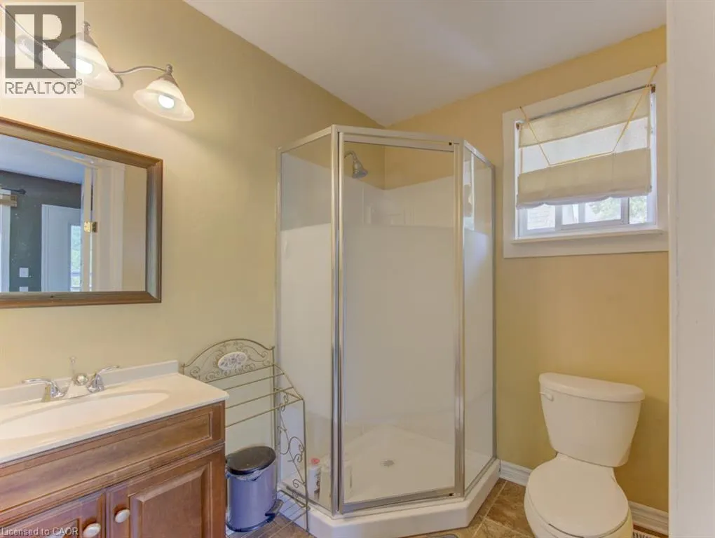 271 LONDON Road W
