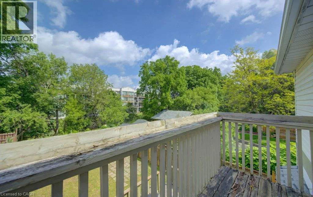 271 LONDON Road W