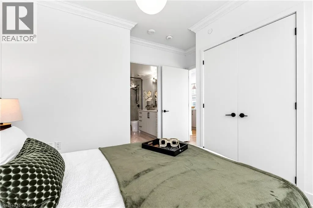 2450 OLD BRONTE Road Unit# 702 #702