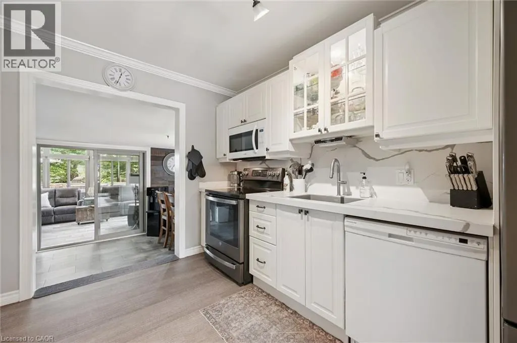 22 SLEEMAN Avenue