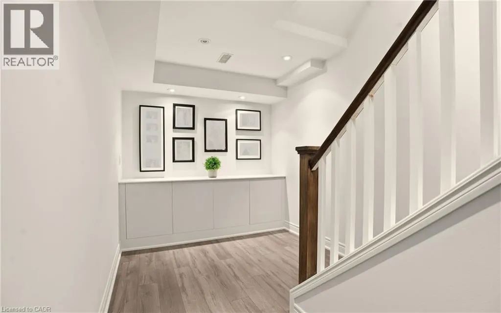 441 STONEHENGE Drive Unit# 40 #40