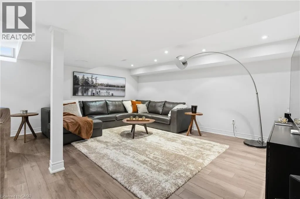 441 STONEHENGE Drive Unit# 40 #40