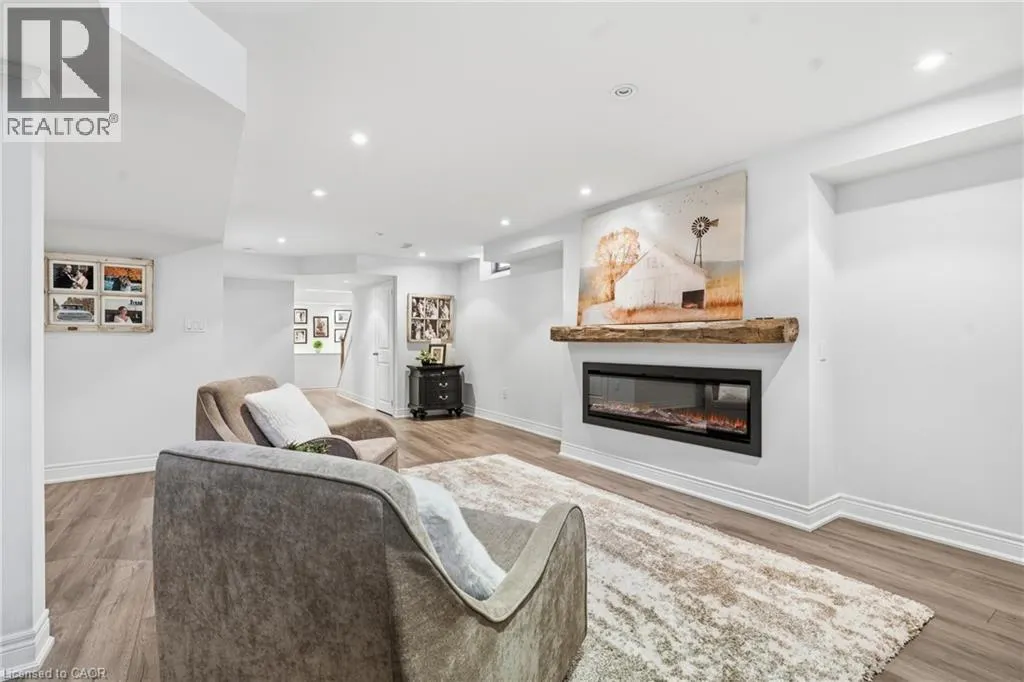 441 STONEHENGE Drive Unit# 40 #40