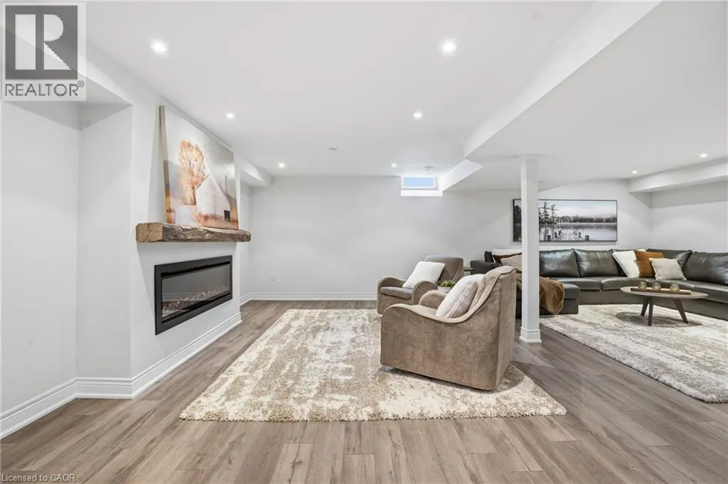 441 STONEHENGE Drive Unit# 40 #40