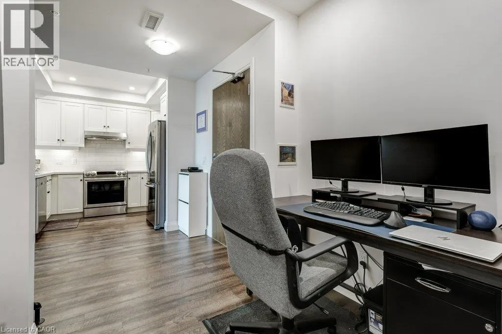 30 HAMILTON Street S Unit# 711 #711