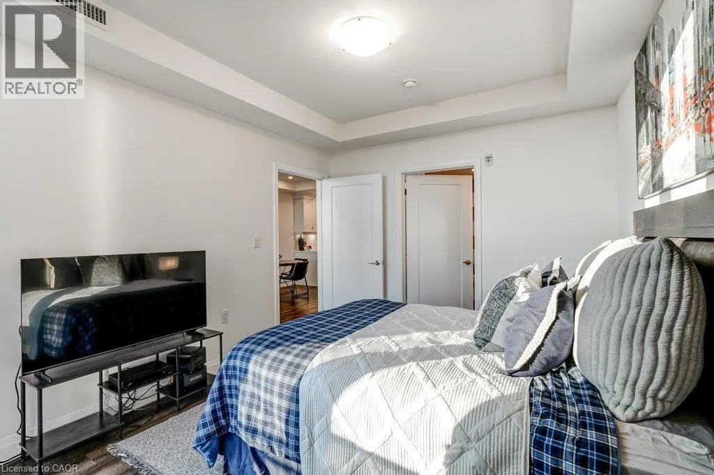 30 HAMILTON Street S Unit# 711 #711