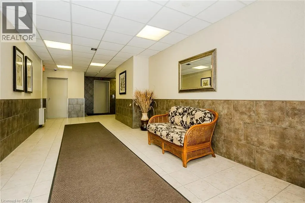358 WATERLOO Avenue Unit# 902 #902