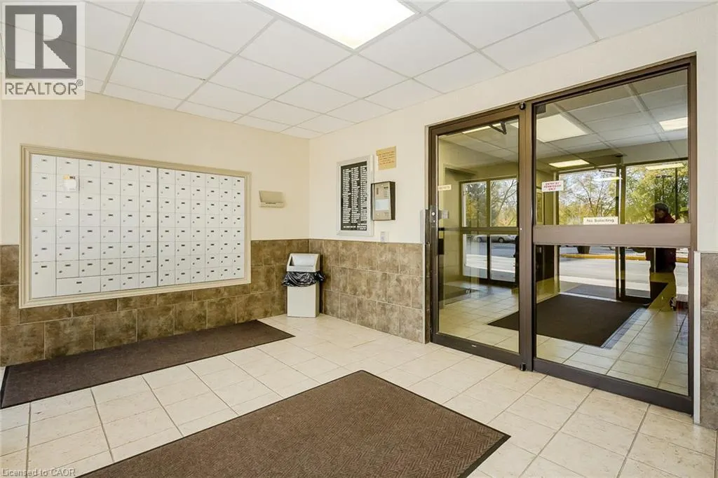 358 WATERLOO Avenue Unit# 902 #902