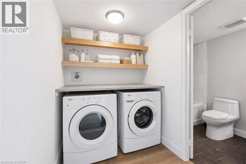 358 WATERLOO Avenue Unit# 902 #902